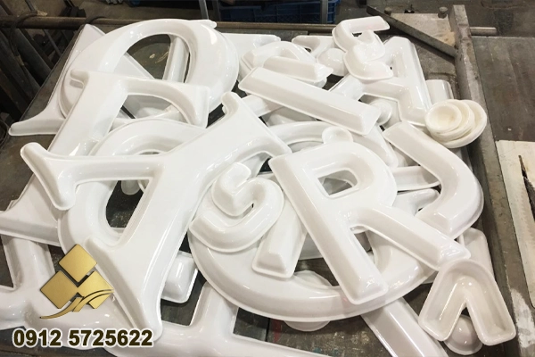 تابلو تبلیغاتی سه بعدی 4 قیمت تابلو تبلیغاتی سه بعدی